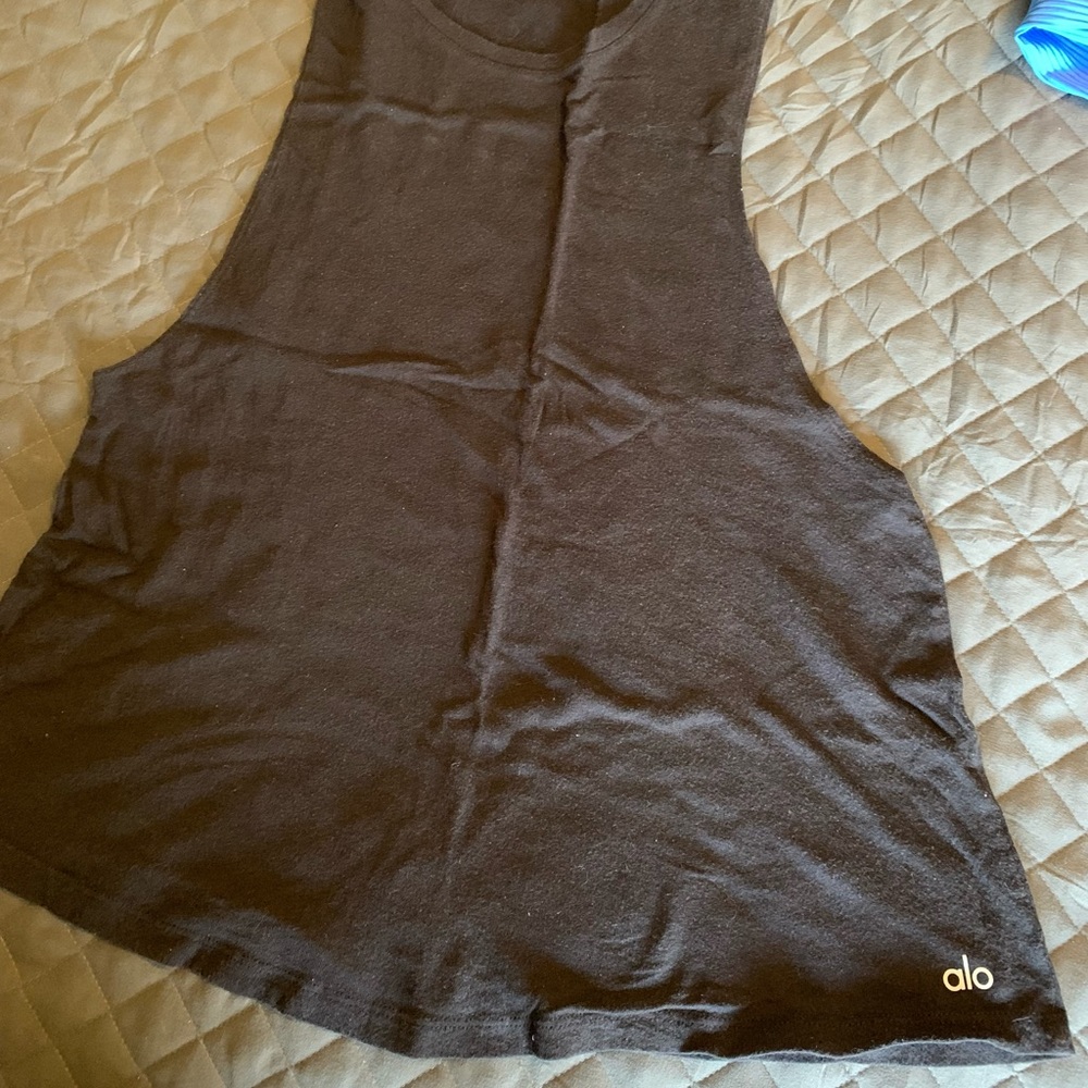 Alo Yoga Model Tank - Picture 2 of 3